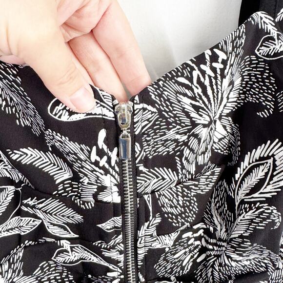 Joseph Ribkoff Zip Front Black White Floral Shift Bodycon Ruffle Dress NEW 10 - Picture 6 of 16